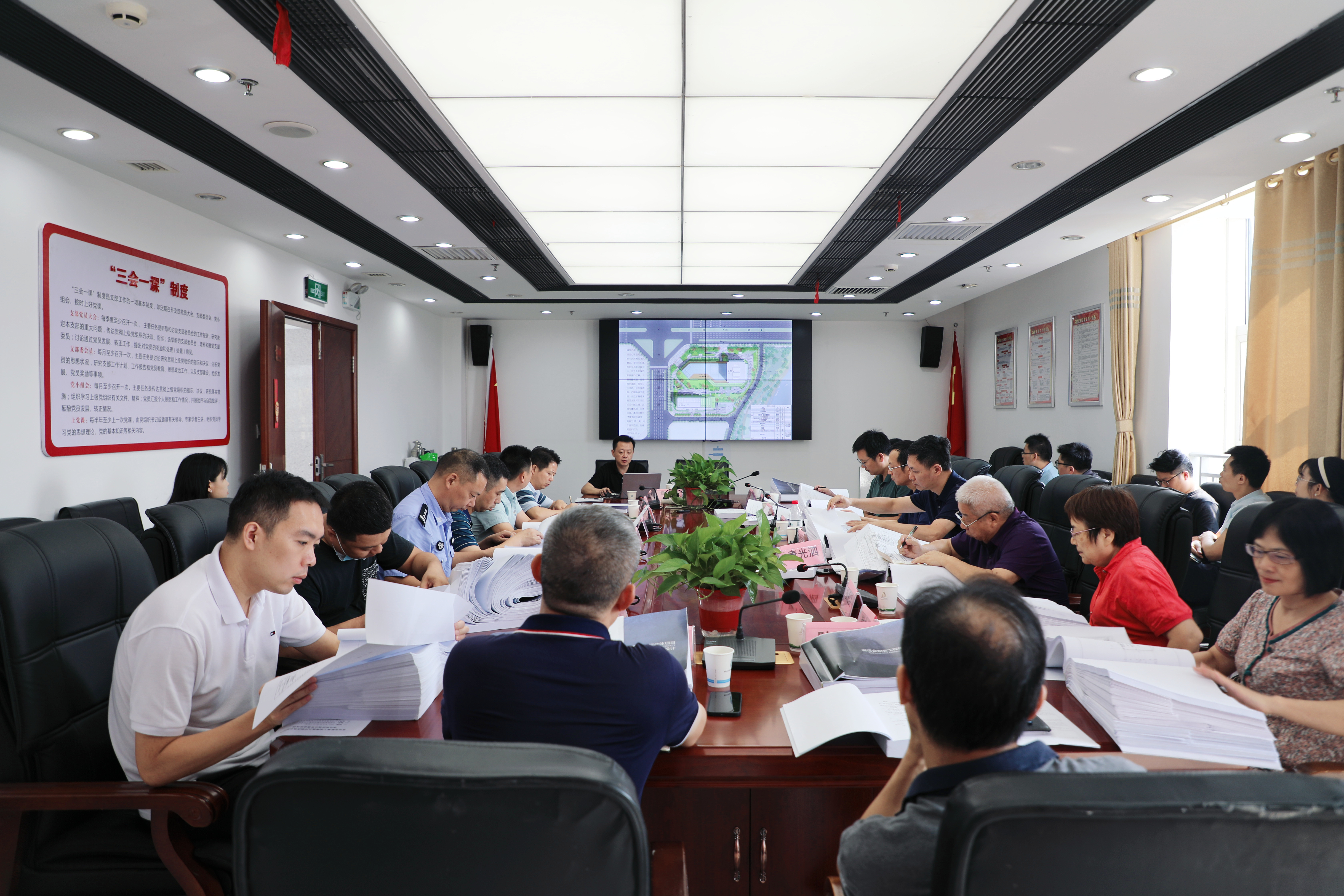 9.28省運(yùn)會配套工程梅溪水岸酒店商業(yè)綜合體項(xiàng)目初步設(shè)計(jì)審查會順利召開.jpg 9.28省運(yùn)會配套工程梅溪水岸酒店商業(yè)綜合體項(xiàng)目初步設(shè)計(jì)審查會順利召開.jpg